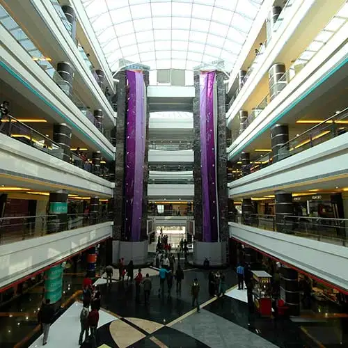 Exterior facade architecture of Sahara Ganj mall designed by Jimmy Mistry