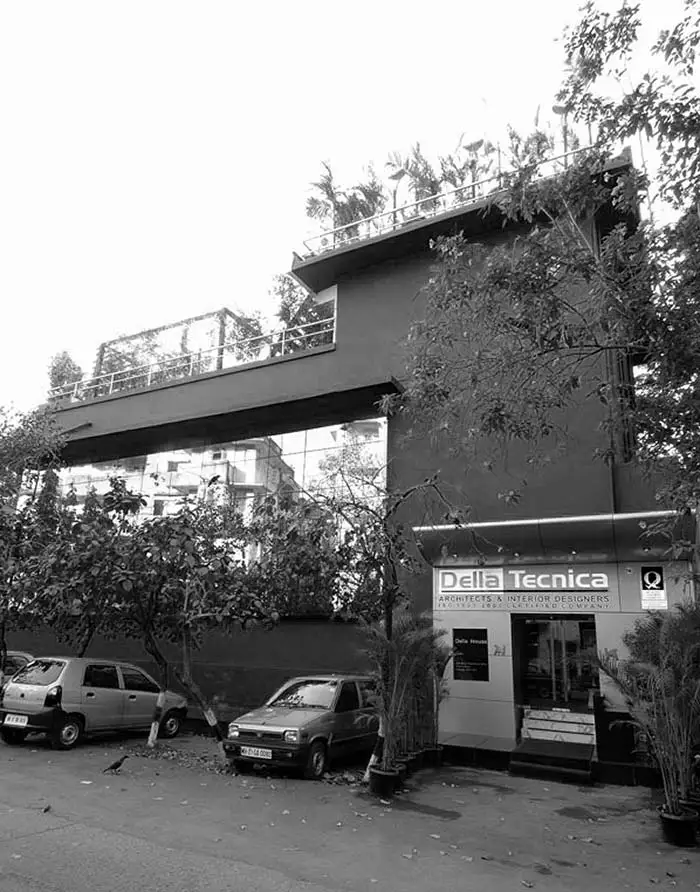 Della House design headquarters of Della Tecnica established in Mumbai by Jimmy Mistry in 2004