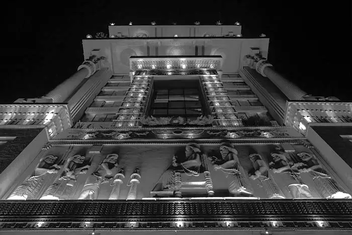 Della Tower real estate project in Mumbai launched by Jimmy Mistry in 2005